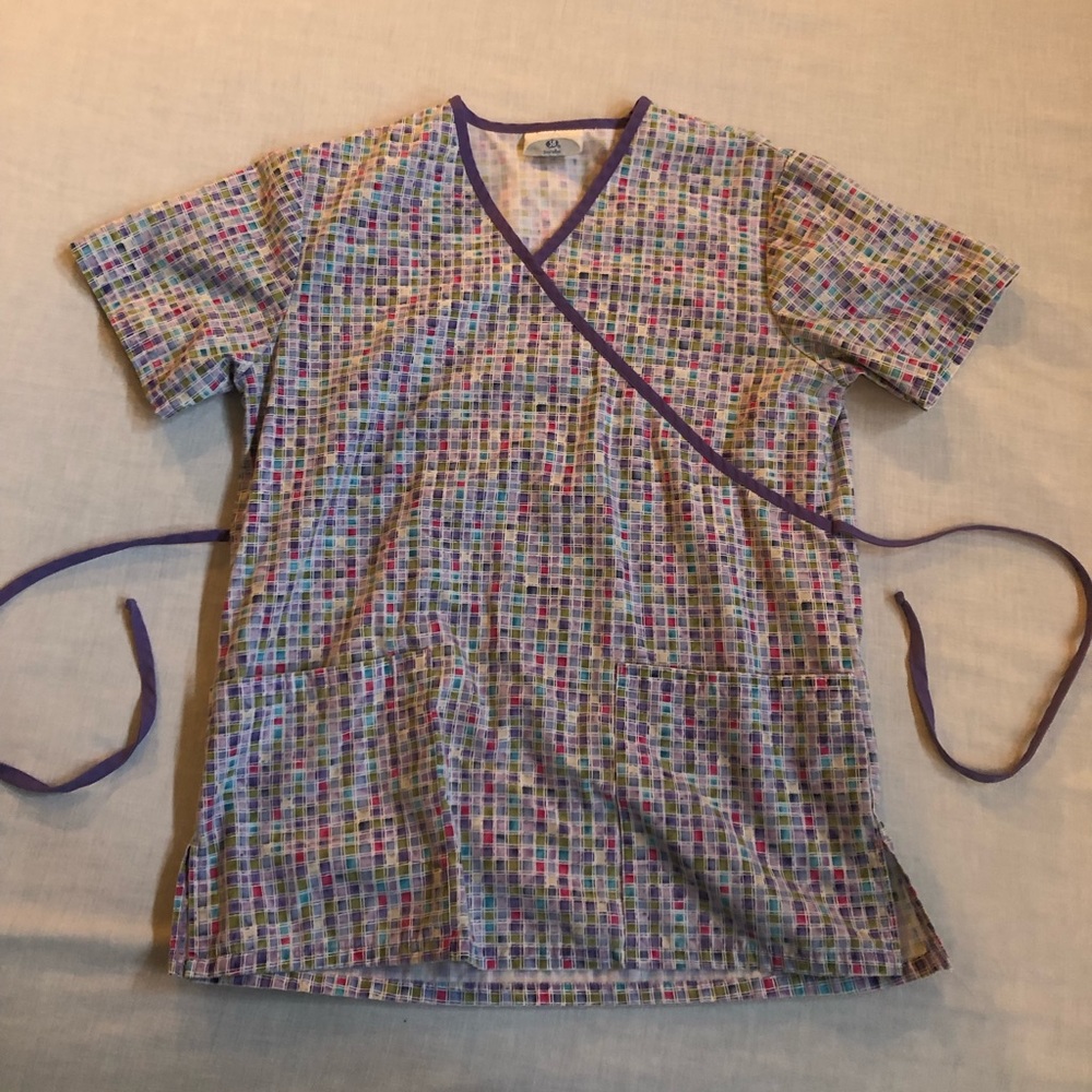 Scrub top